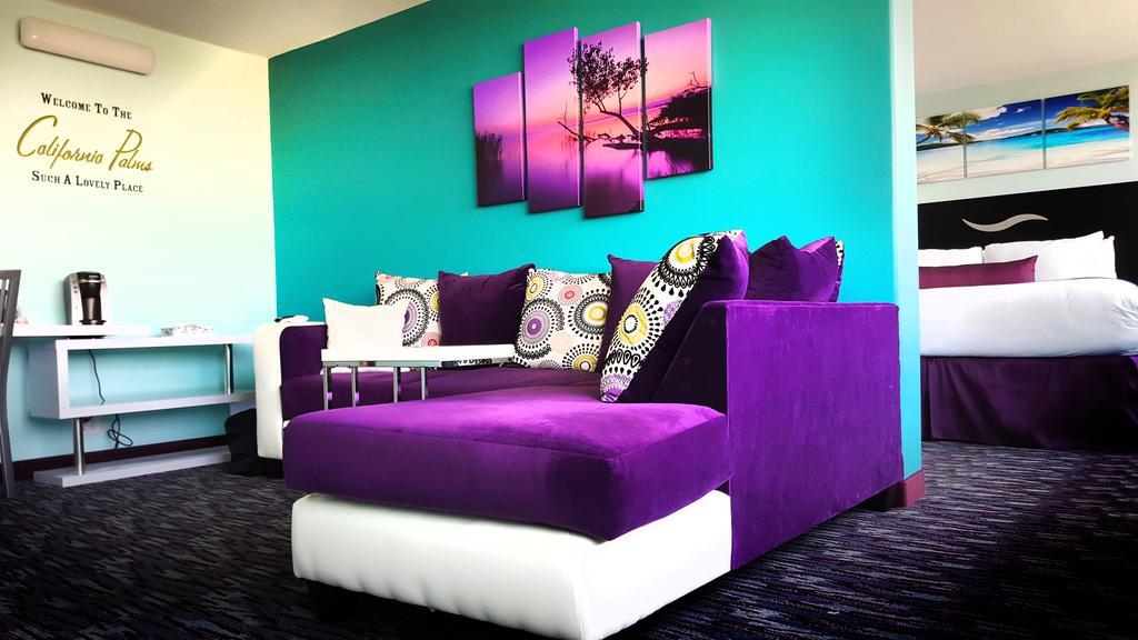 California Palms Hotel And Suites Austintown Екстериор снимка