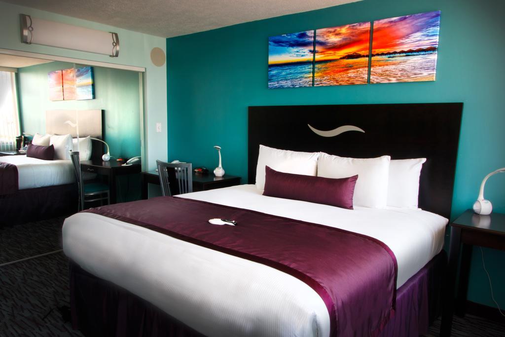 California Palms Hotel And Suites Austintown Екстериор снимка