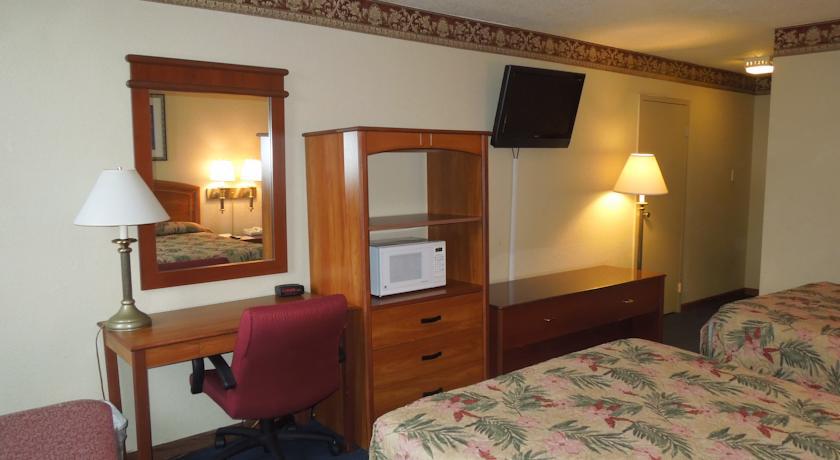 California Palms Hotel And Suites Austintown Стая снимка